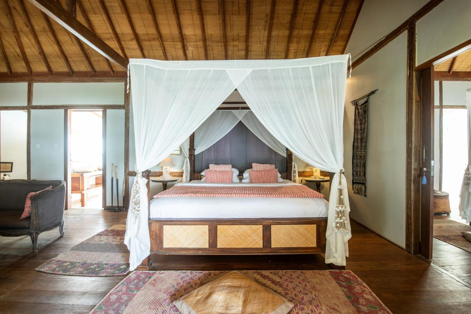 The Gili Beach Resort Джили Трауанган Екстериор снимка