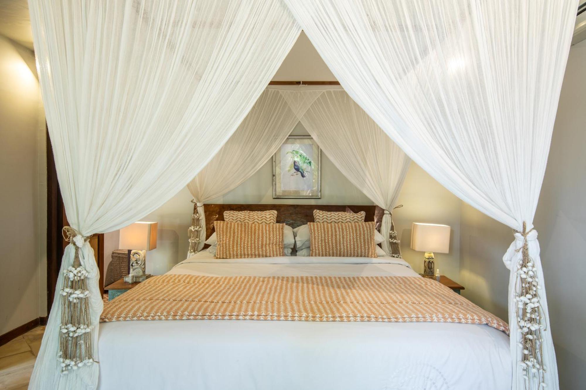 The Gili Beach Resort Джили Трауанган Екстериор снимка