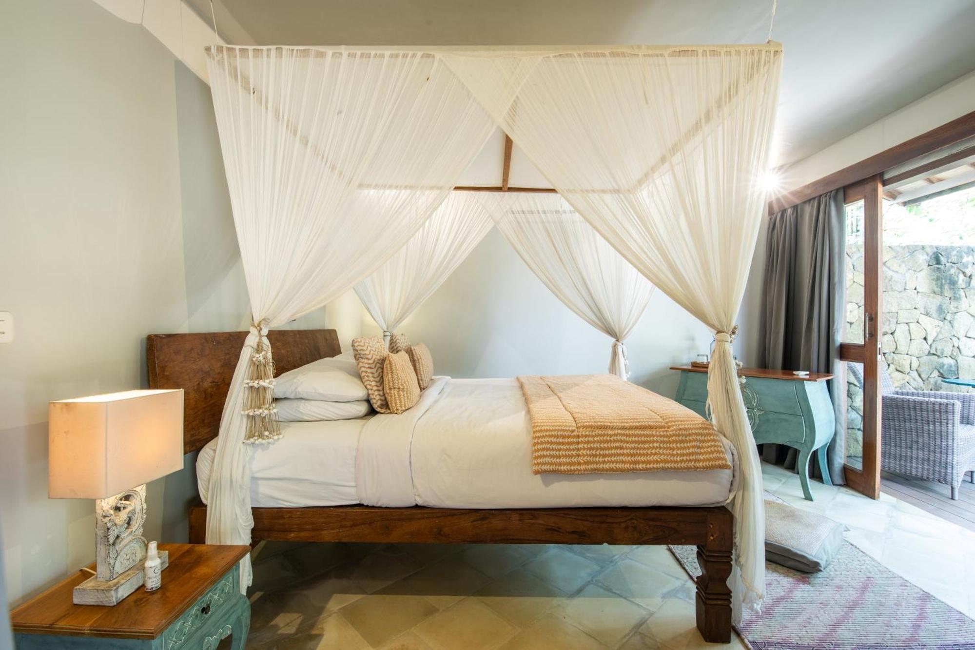 The Gili Beach Resort Джили Трауанган Екстериор снимка